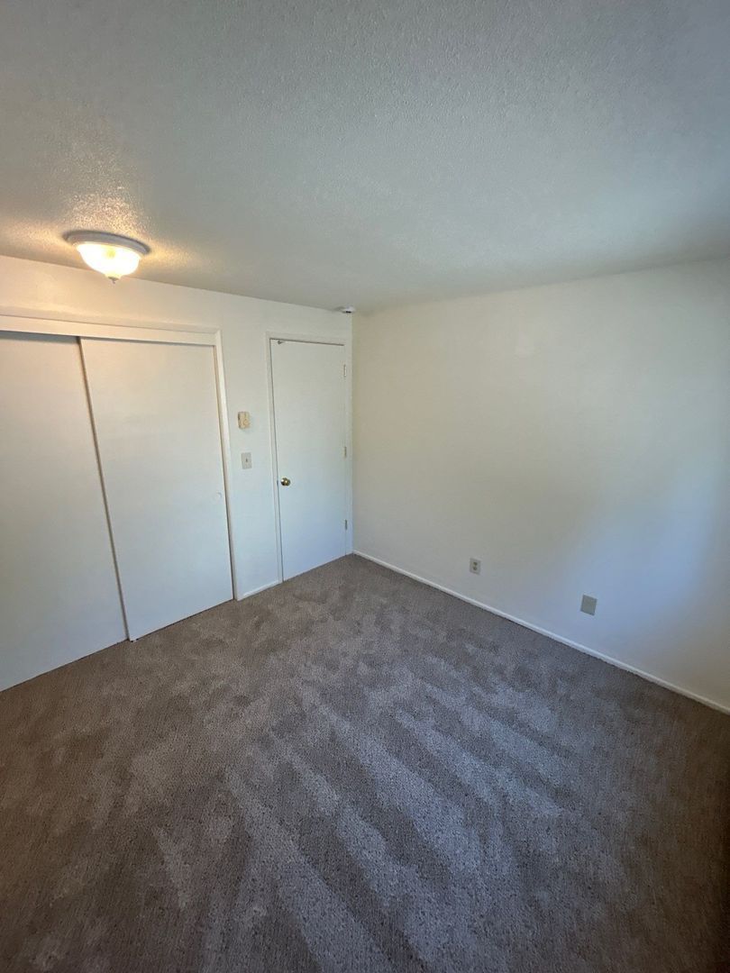 NE Salem, 2 Bed, 1 Bath, 1st Floor Apartment, AVAILABLE NOW! property image
