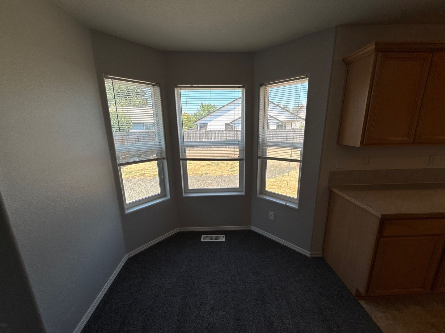 Albany 3 Bed + Bonus Room, 2.5 Bath, Single Family Home, AVAILABLE NOW! property image