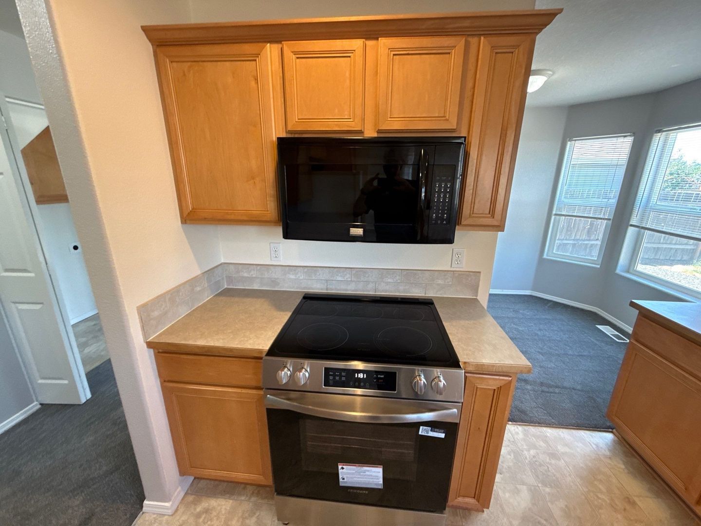 Albany 3 Bed + Bonus Room, 2.5 Bath, Single Family Home, AVAILABLE NOW! property image