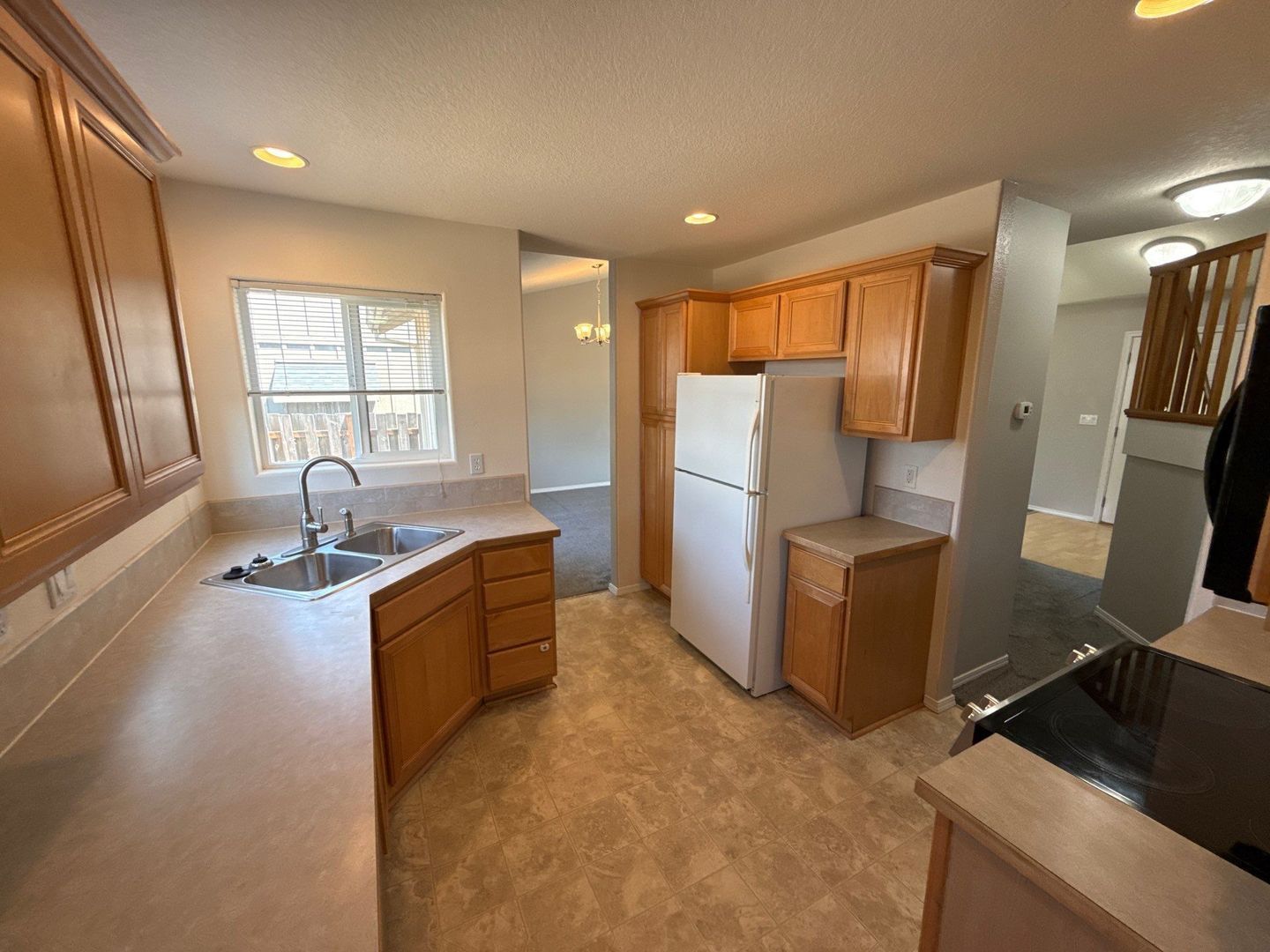 Albany 3 Bed + Bonus Room, 2.5 Bath, Single Family Home, AVAILABLE NOW! property image