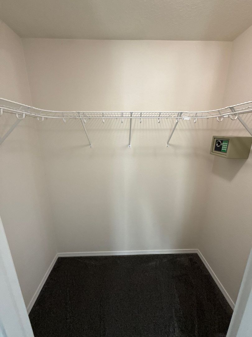 Albany 3 Bed + Bonus Room, 2.5 Bath, Single Family Home, AVAILABLE NOW! property image