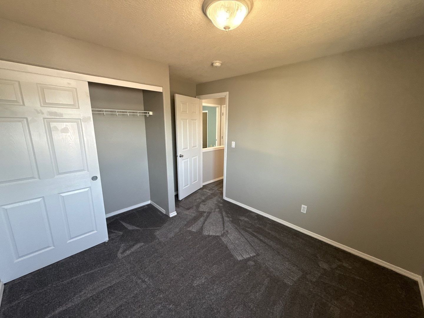 Albany 3 Bed + Bonus Room, 2.5 Bath, Single Family Home, AVAILABLE NOW! property image