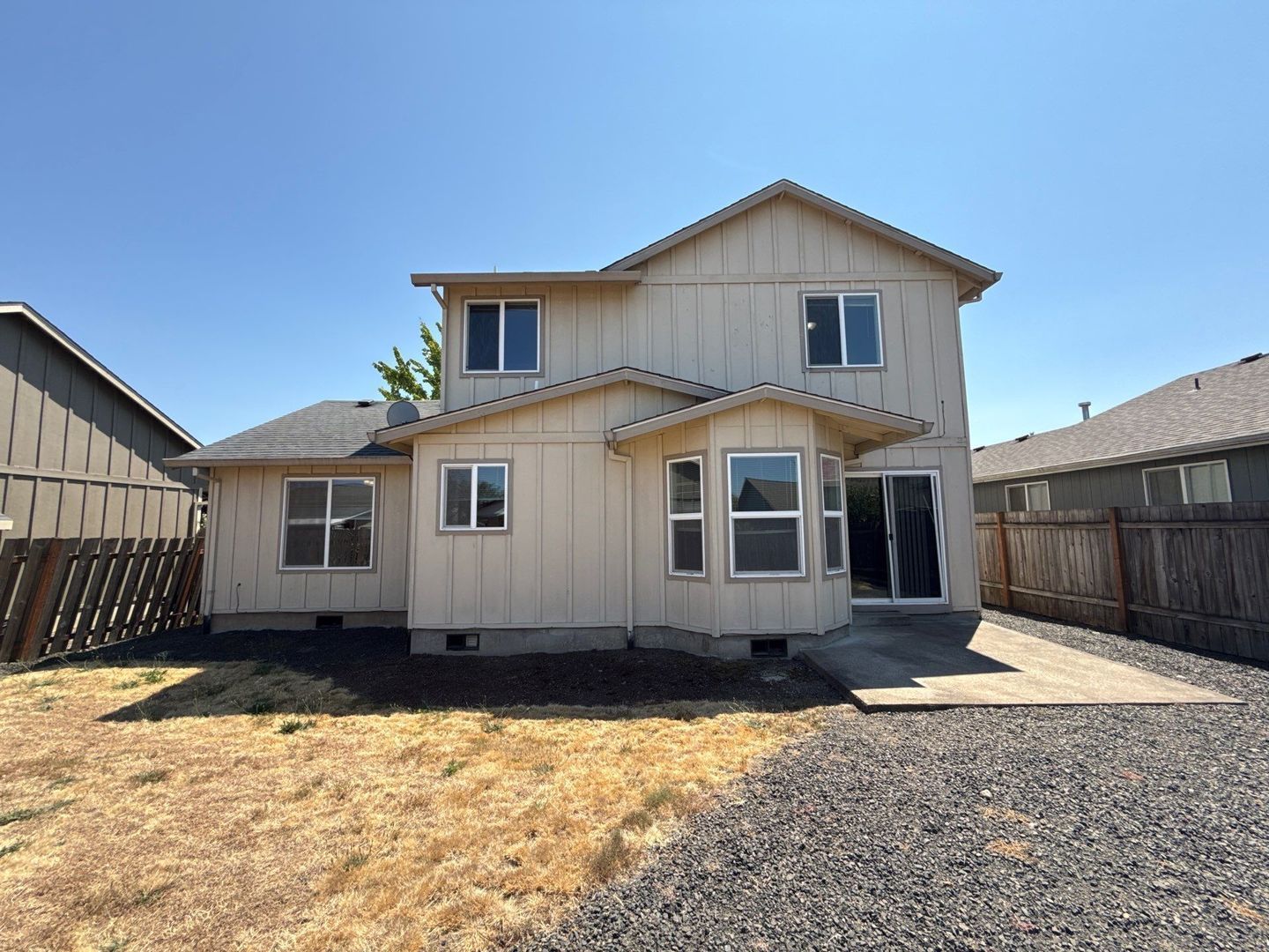 Albany 3 Bed + Bonus Room, 2.5 Bath, Single Family Home, AVAILABLE NOW! property image