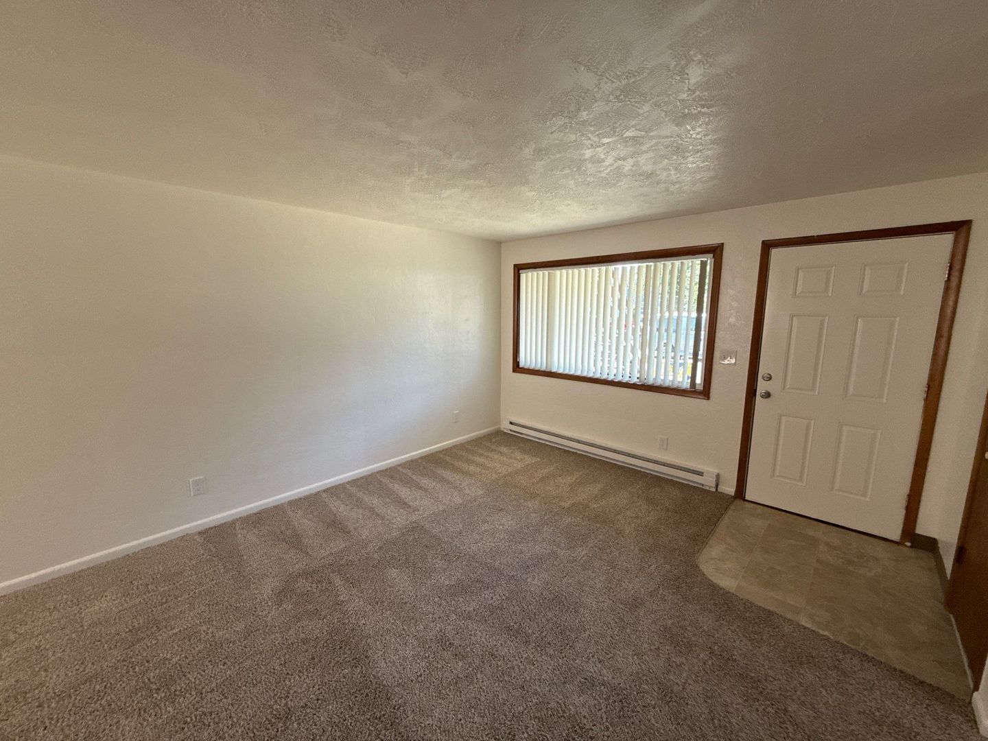 $1095 First 3 Months, NE Salem, 2 Bed, 1 Bath, 1st Floor Apartment, AVAILABLE NOW! property image