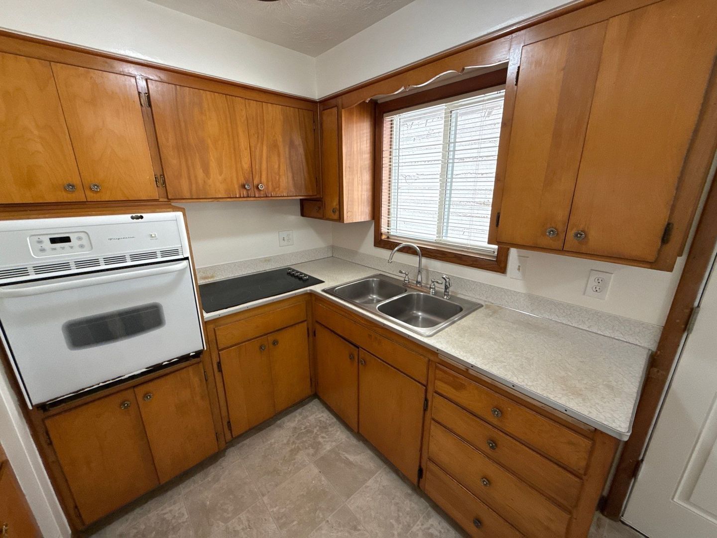 $1095 First 3 Months, NE Salem, 2 Bed, 1 Bath, 1st Floor Apartment, AVAILABLE NOW! property image