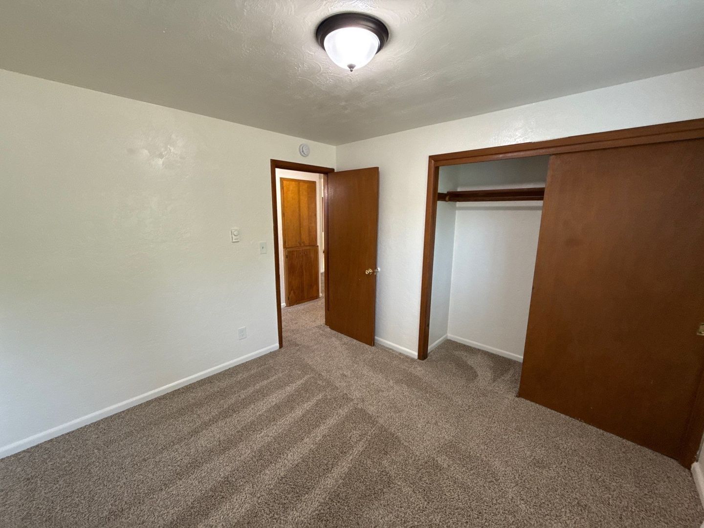 $1095 First 3 Months, NE Salem, 2 Bed, 1 Bath, 1st Floor Apartment, AVAILABLE NOW! property image