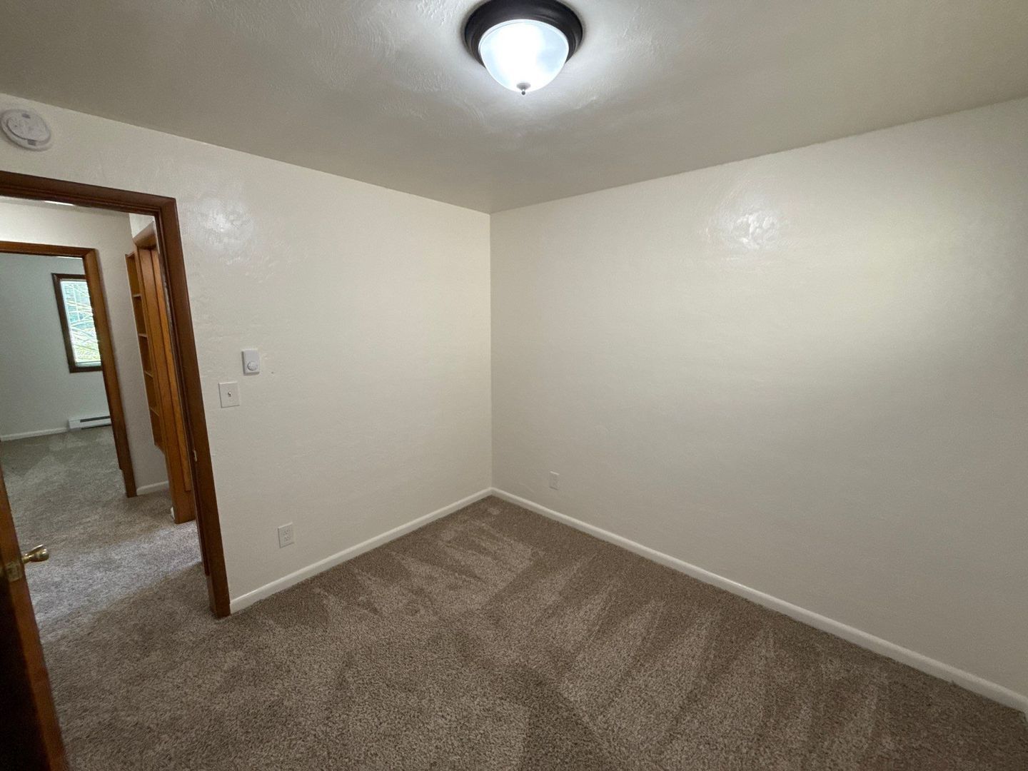 $1095 First 3 Months, NE Salem, 2 Bed, 1 Bath, 1st Floor Apartment, AVAILABLE NOW! property image