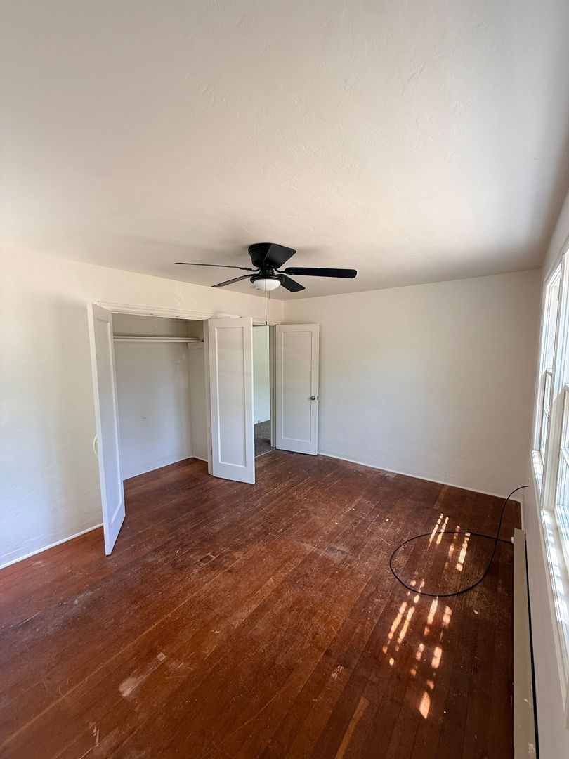Eugene 2 Bed 1 Bath Single Family Home w/detached Garage, AVAILABLE NOW! property image