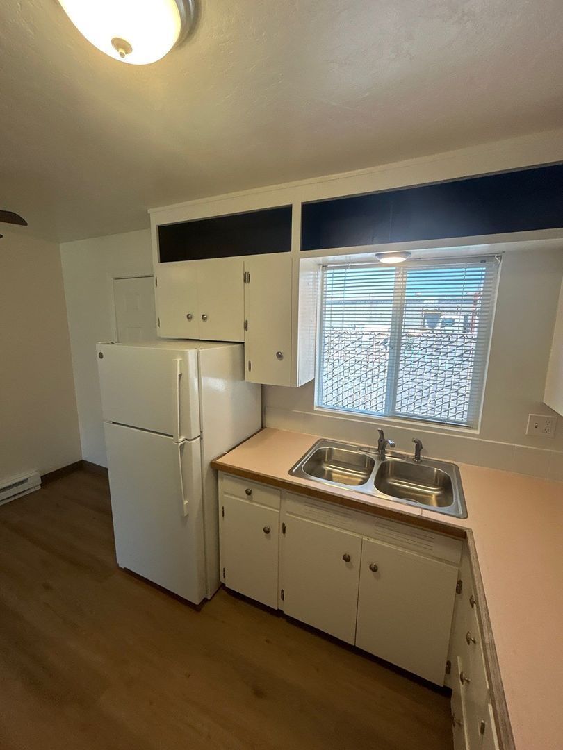 Spacious NE Salem 1 Bed, 1 Bath, Apartment, AVAILABLE NOW! property image