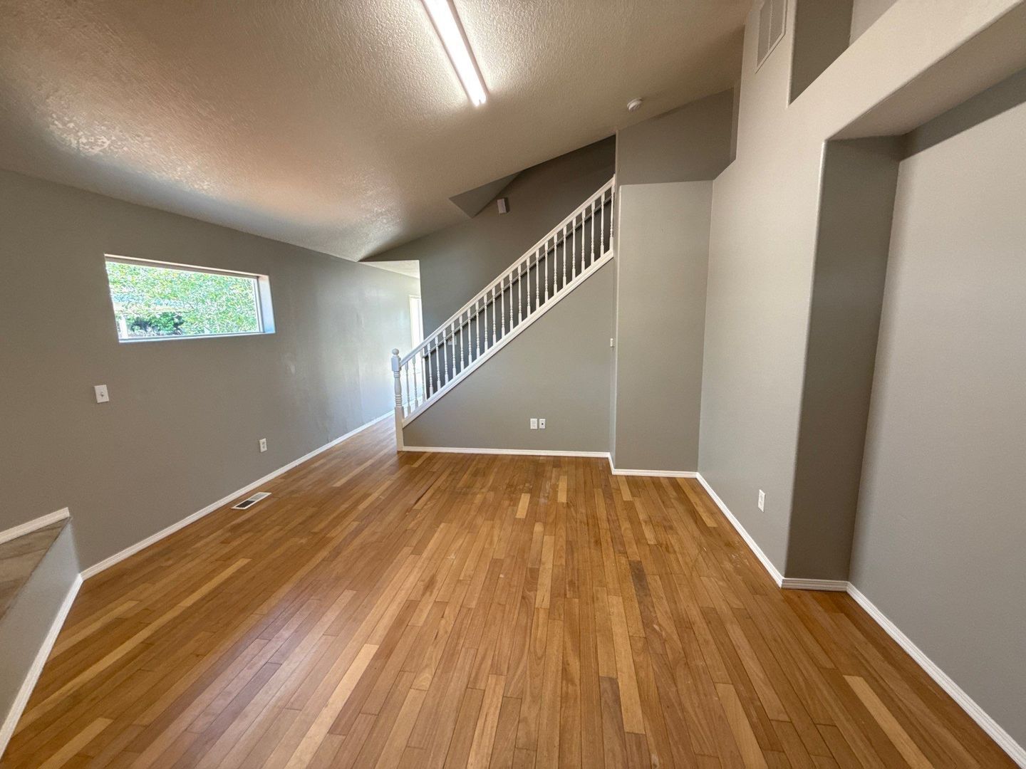 NE Salem, 3 Bed, 1.5 Bath, 2 Story Duplex | AVAILABLE NOW! property image