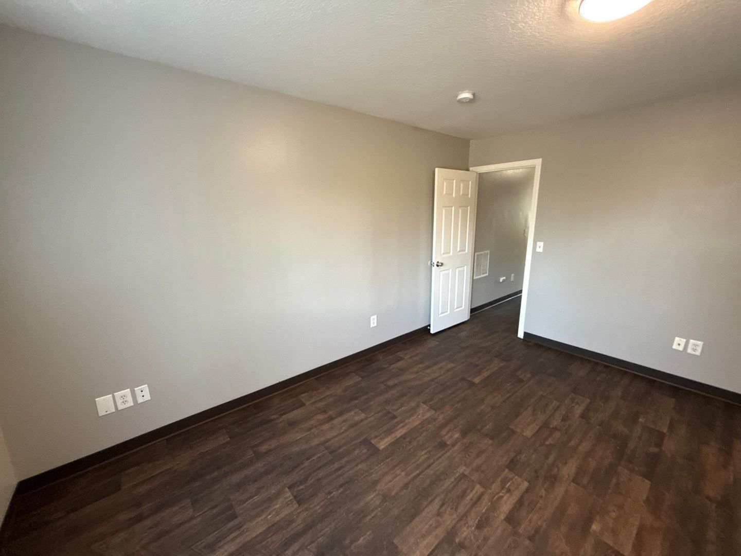 NE Salem, 3 Bed, 1.5 Bath, 2 Story Duplex | AVAILABLE NOW! property image