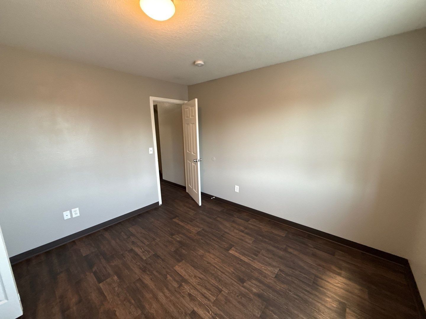 NE Salem, 3 Bed, 1.5 Bath, 2 Story Duplex | AVAILABLE NOW! property image