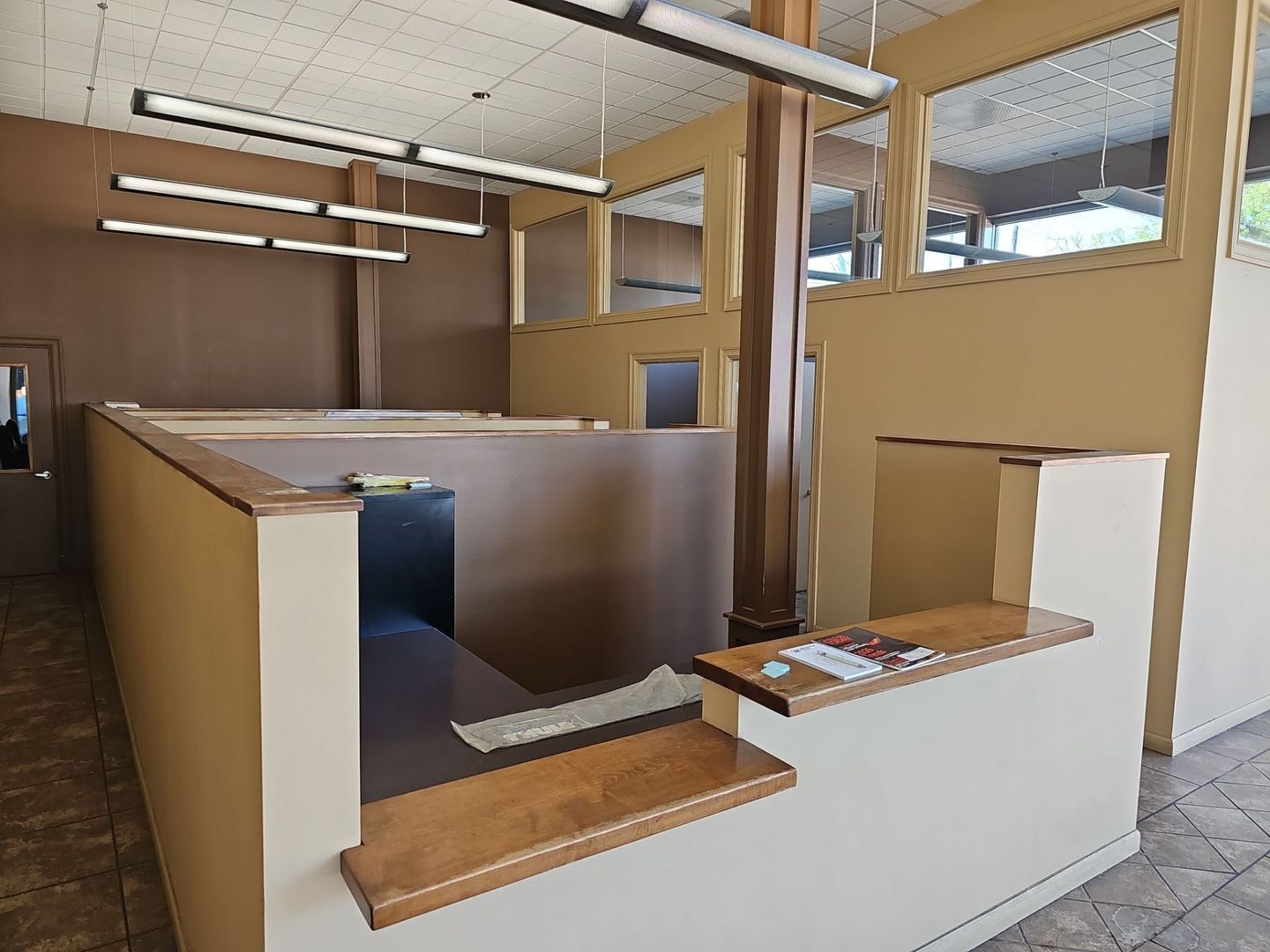 Office/Retail & Warehouse Space for Rent, Lease Terms Negotiable, Call to Schedule a VIEWING, COMING SOON! property image
