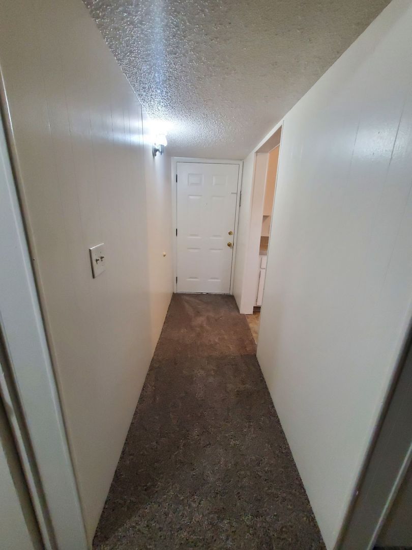SW Dallas 2 Bed 1 Bath 1st Floor Apartment, W/S/G Paid, COMING SOON! property image