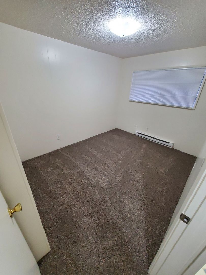 SW Dallas 2 Bed 1 Bath 1st Floor Apartment, W/S/G Paid, COMING SOON! property image