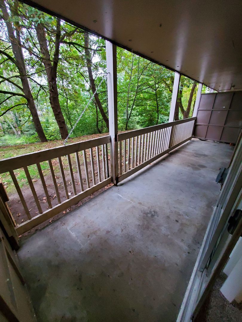SW Dallas 2 Bed 1 Bath 1st Floor Apartment, W/S/G Paid, COMING SOON! property image