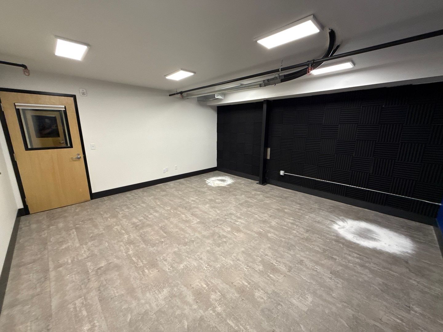 Space for Rent, Basement Unit, Lease Terms Negotiable, Call for MORE DETAILS, AVAILABLE NOW! property image