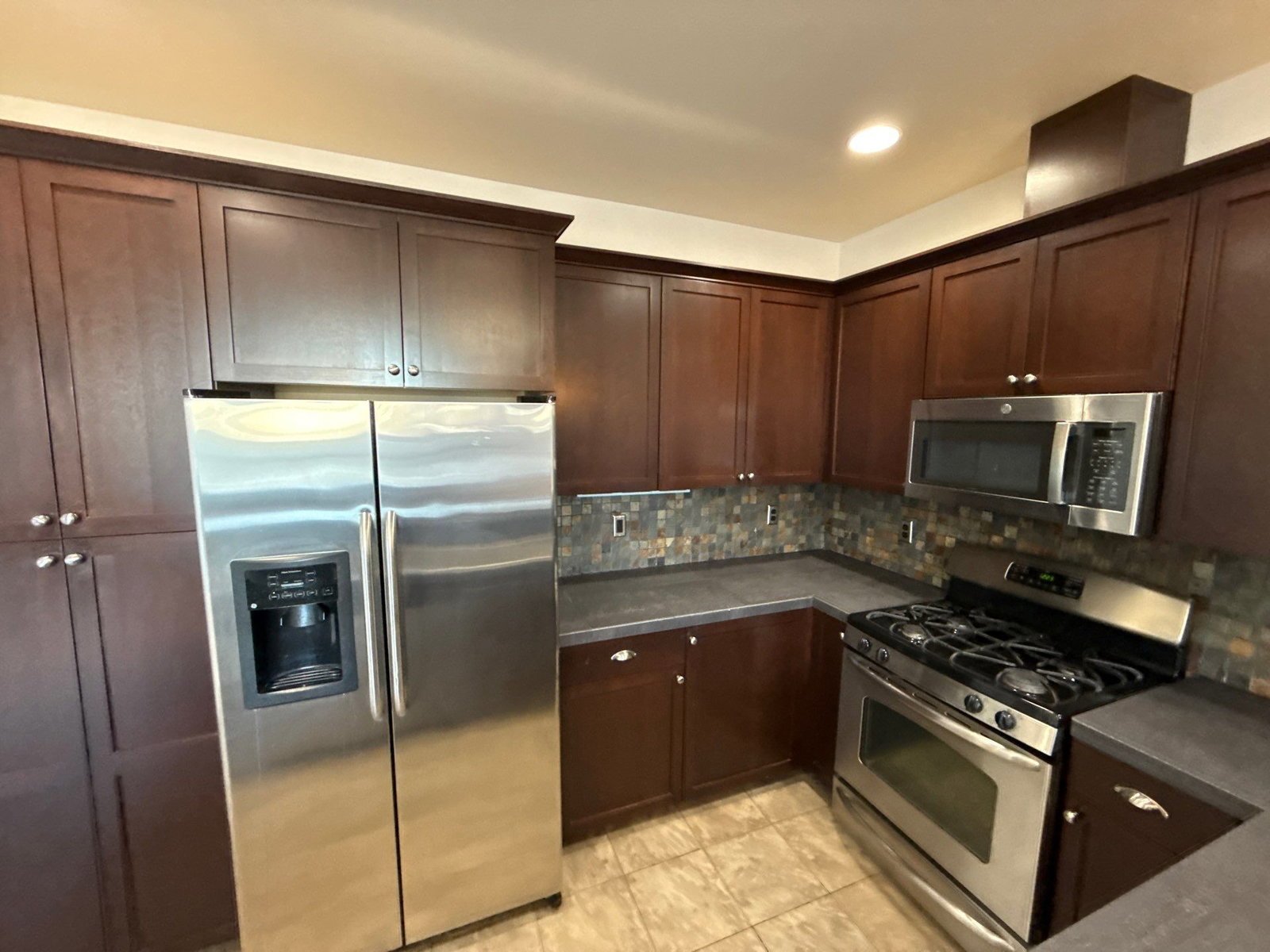 Space for Rent, Basement Unit, Lease Terms Negotiable, Call for MORE DETAILS, AVAILABLE NOW! property image