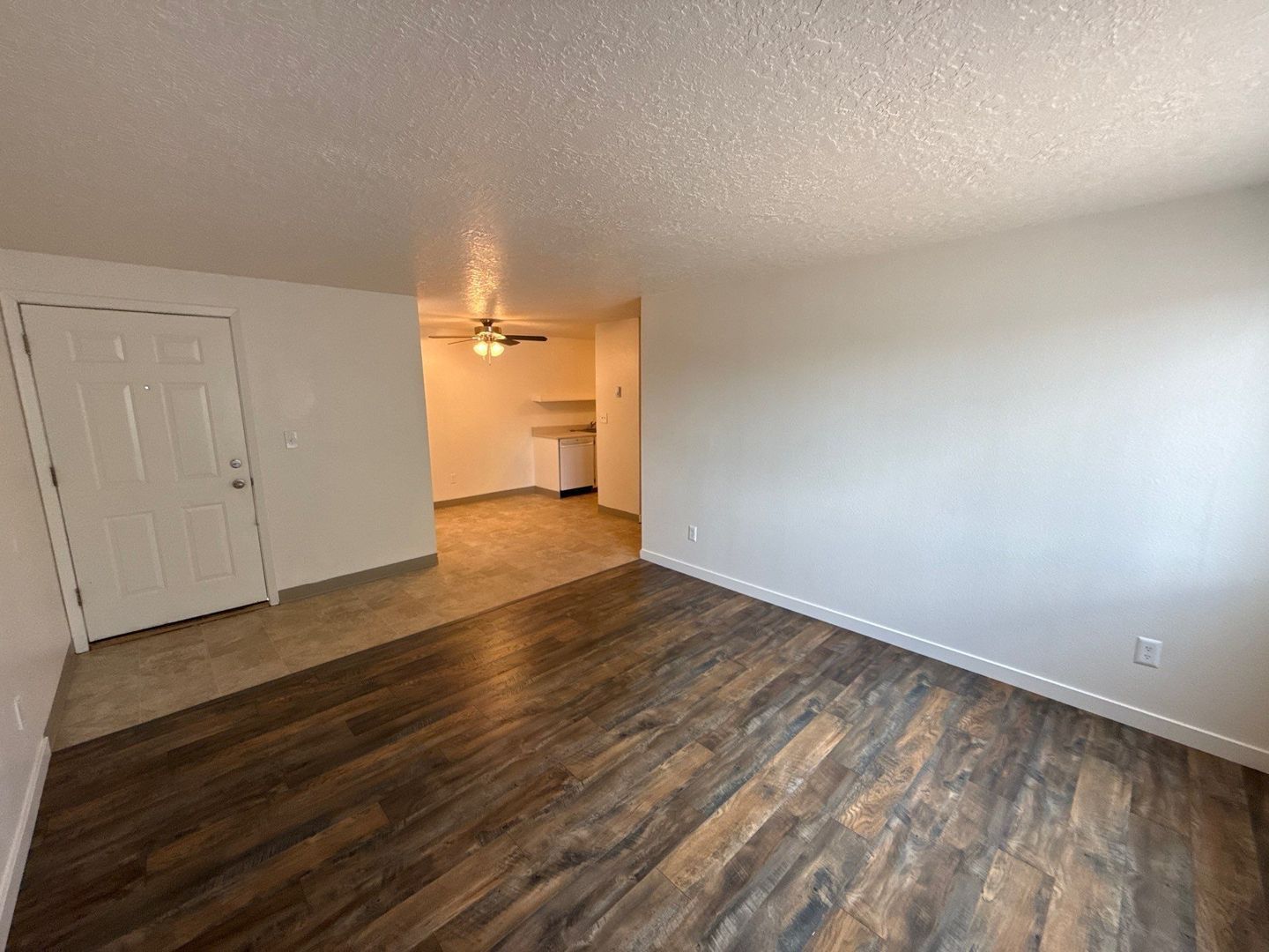 NW Salem 2 Bed, 1 Bath, 2nd Floor Apartment, AVAILABLE NOW! property image