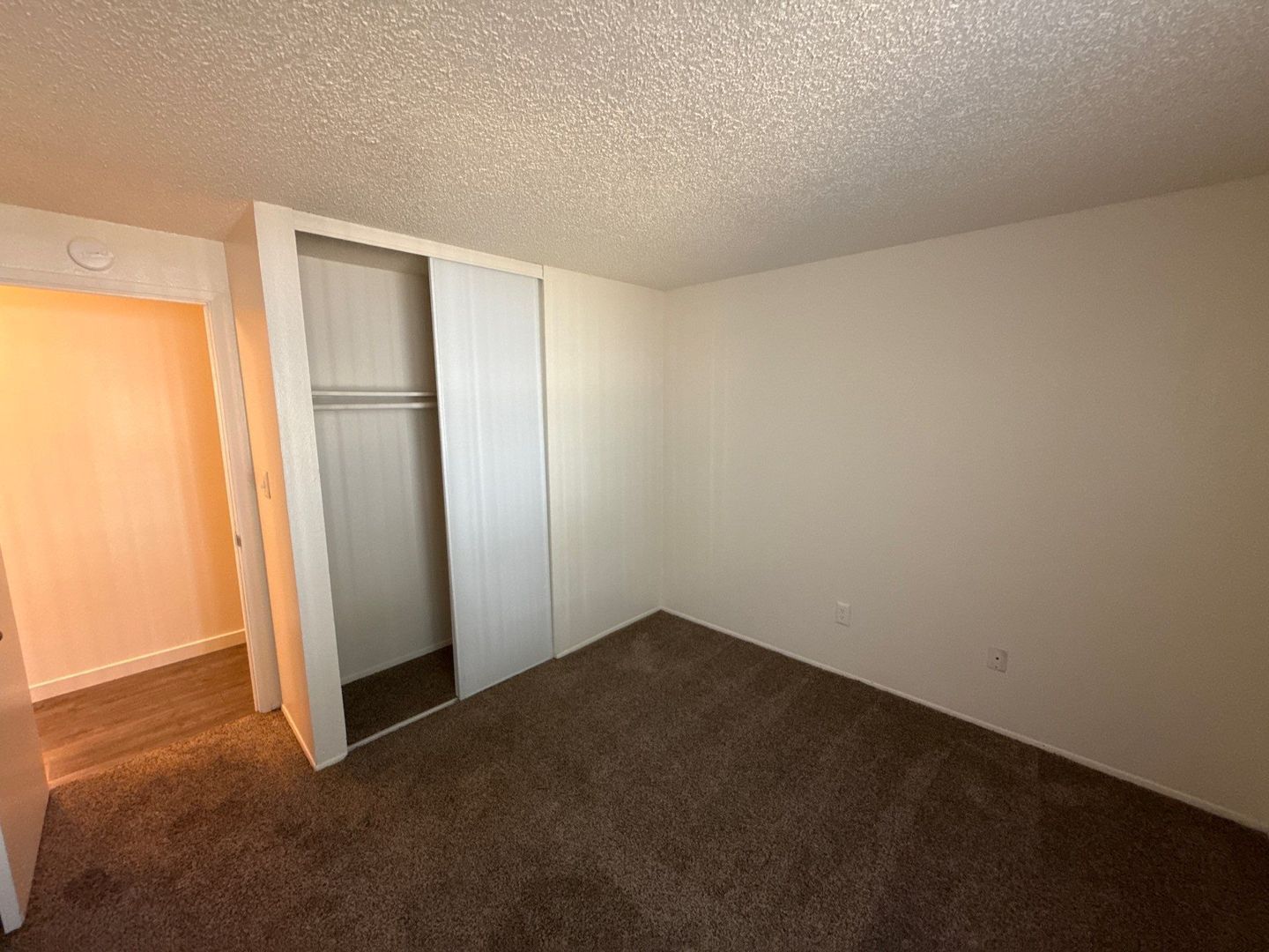 NW Salem, 2 Bed, 1 Bath, Spacious 1st Floor Apartment, Pets are Welcome, AVAILABLE NOW! property image
