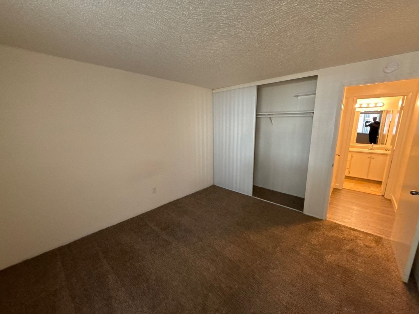 NW Salem, 2 Bed, 1 Bath, Spacious 1st Floor Apartment, Pets are Welcome, AVAILABLE NOW! property image