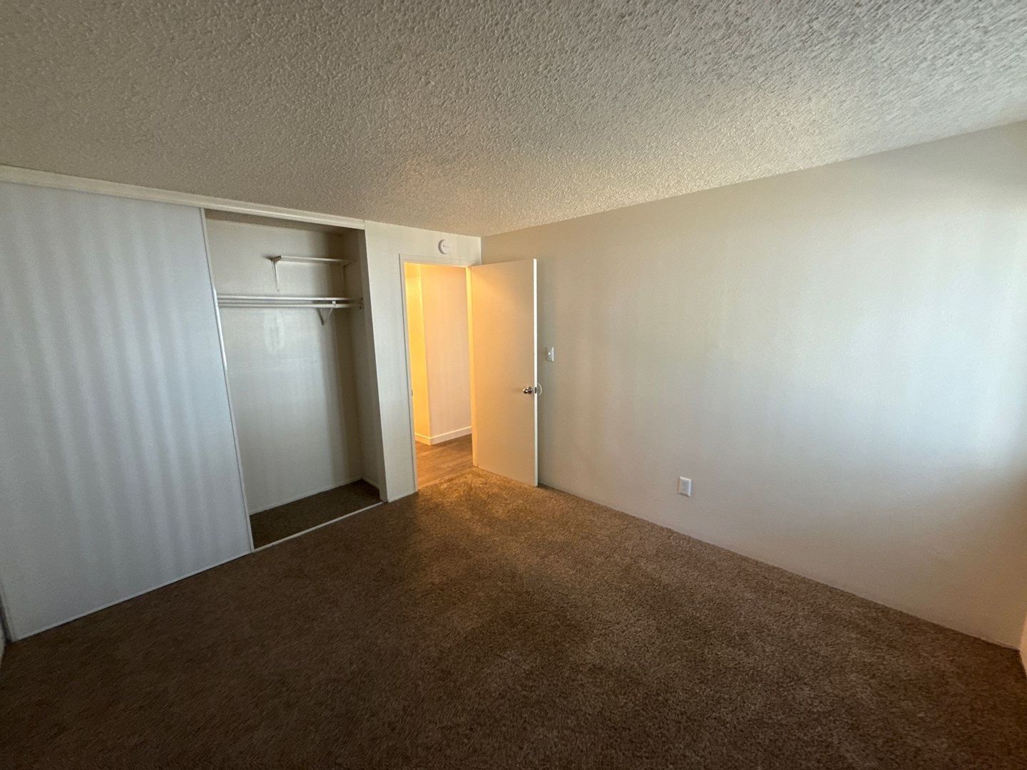 NW Salem, 2 Bed, 1 Bath, Spacious 1st Floor Apartment, Pets are Welcome, AVAILABLE NOW! property image