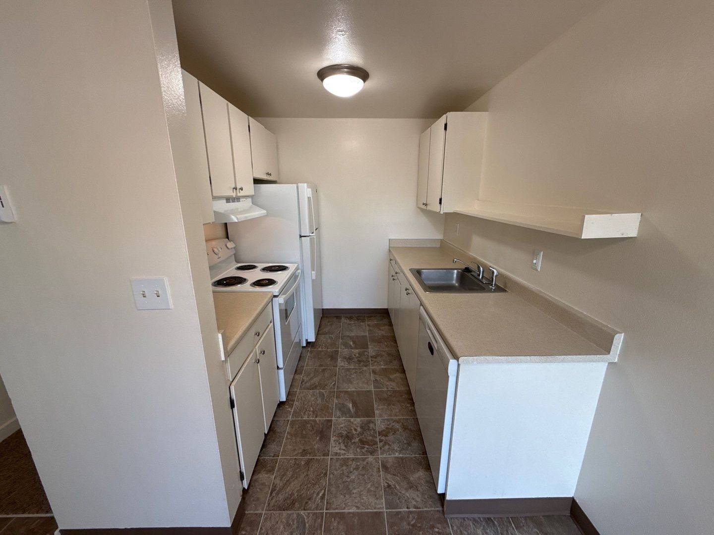 NW Salem, 2 Bed, 1 Bath, Spacious 2nd Floor Apartment, Pets are Welcome, AVAILABLE NOW! property image