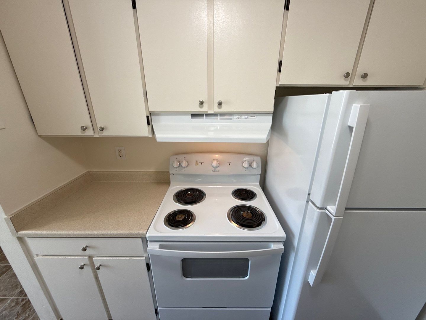 NW Salem, 2 Bed, 1 Bath, Spacious 2nd Floor Apartment, Pets are Welcome, AVAILABLE NOW! property image