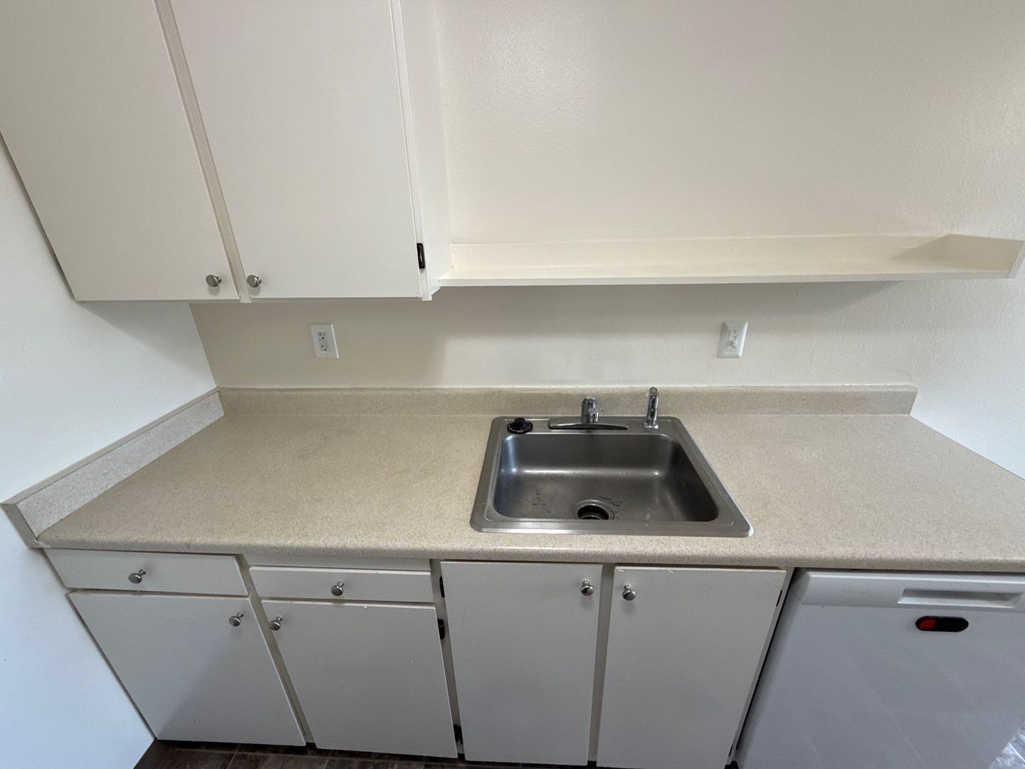 NW Salem, 2 Bed, 1 Bath, Spacious 2nd Floor Apartment, Pets are Welcome, AVAILABLE NOW! property image