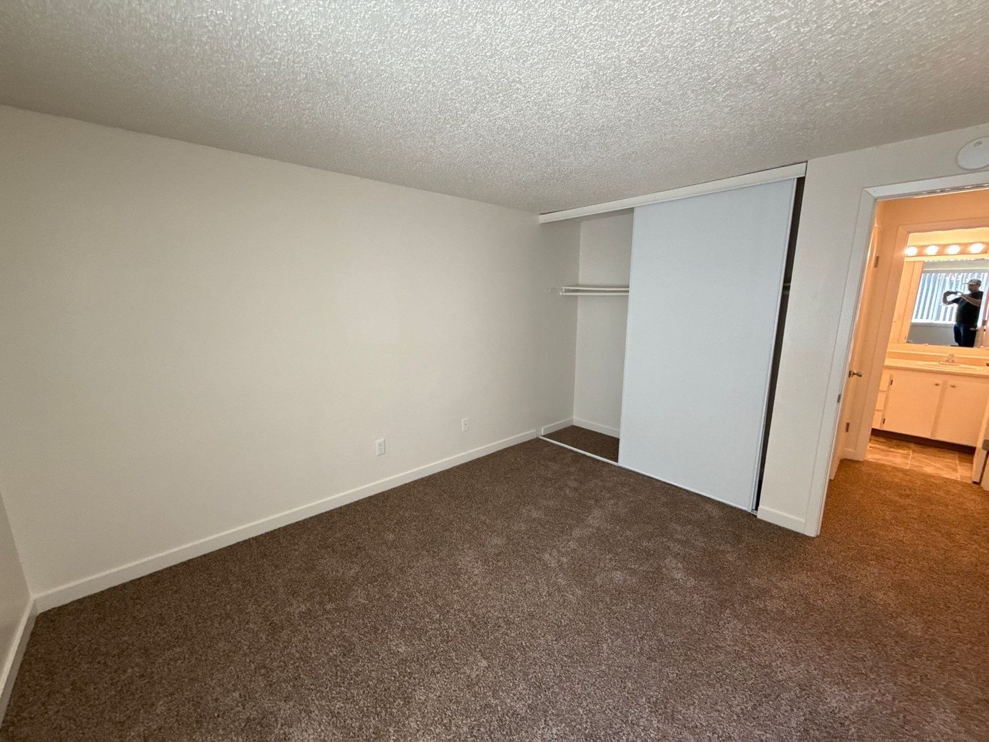 NW Salem, 2 Bed, 1 Bath, Spacious 2nd Floor Apartment, Pets are Welcome, AVAILABLE NOW! property image