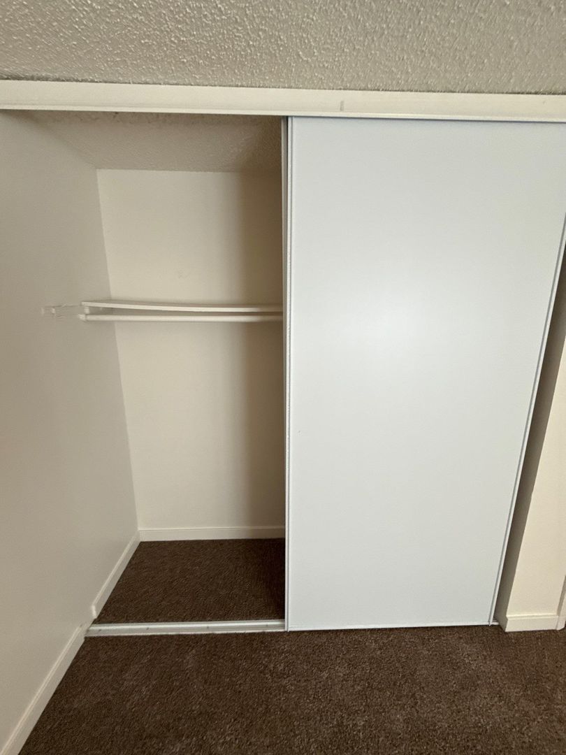 NW Salem, 2 Bed, 1 Bath, Spacious 2nd Floor Apartment, Pets are Welcome, AVAILABLE NOW! property image