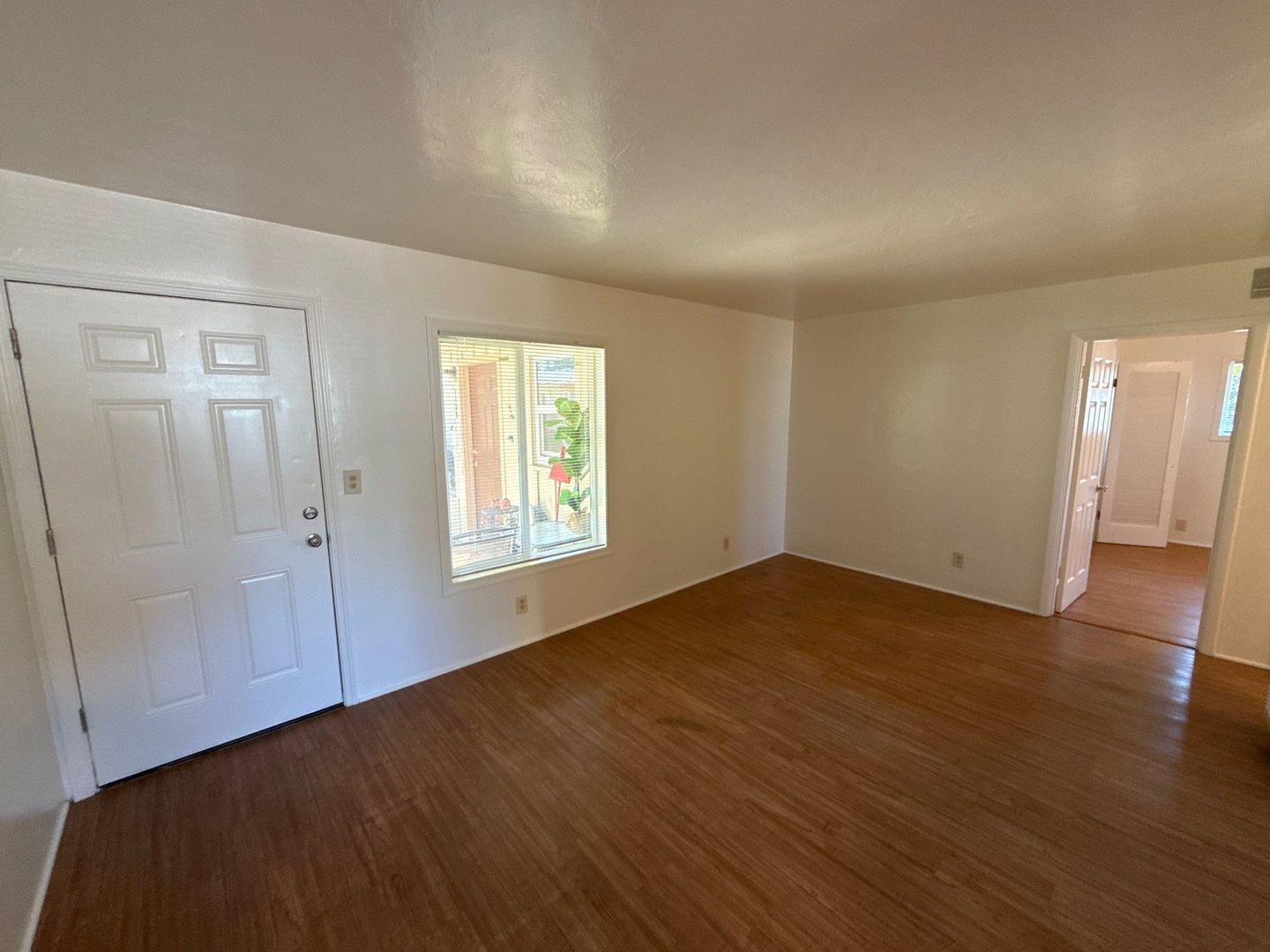 S Salem 1 Bed, 1 Bath, 1 Story Complex, AVAILABLE NOW! property image