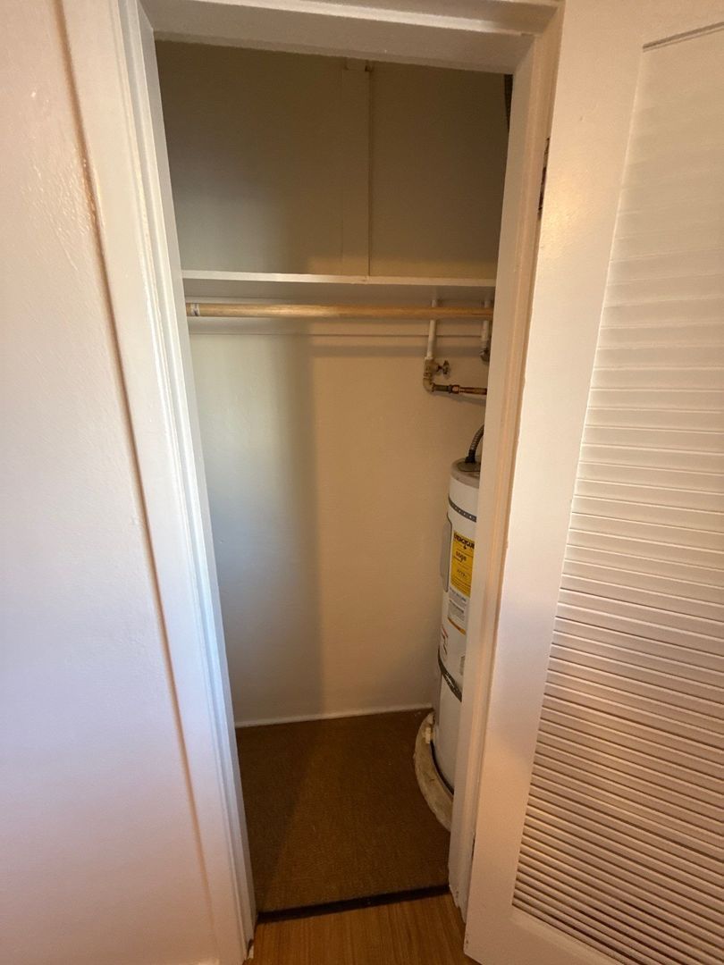 S Salem 1 Bed, 1 Bath, 1 Story Complex, AVAILABLE NOW! property image