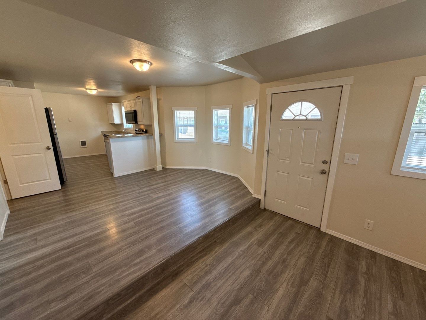 $1,145 First 3 Months NE Salem 2 Bed, 1 Bath Apartment, W/S/G Paid, W&D in Unit, AVAILABLE NOW! property image