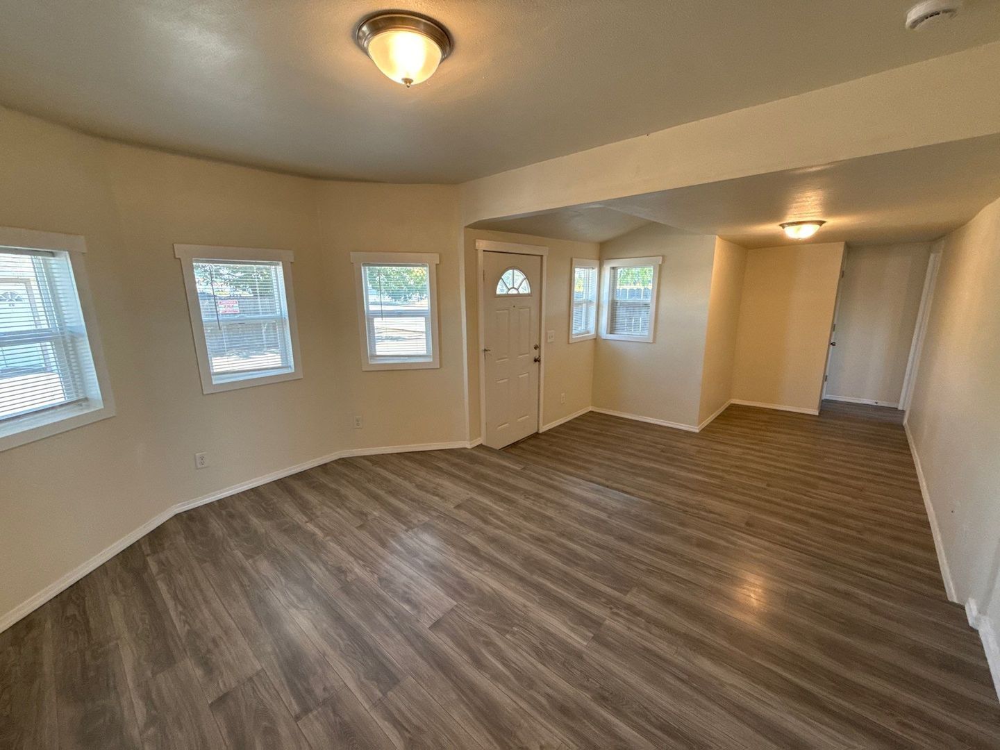 $1,145 First 3 Months NE Salem 2 Bed, 1 Bath Apartment, W/S/G Paid, W&D in Unit, AVAILABLE NOW! property image