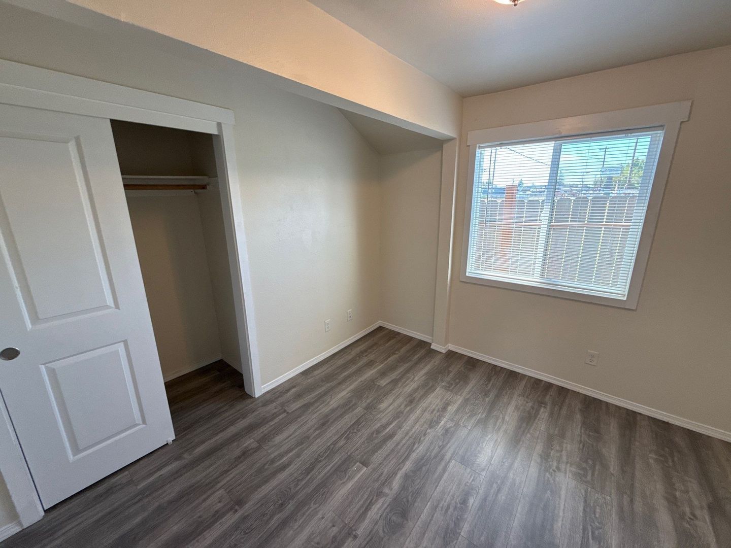 $1,145 First 3 Months NE Salem 2 Bed, 1 Bath Apartment, W/S/G Paid, W&D in Unit, AVAILABLE NOW! property image