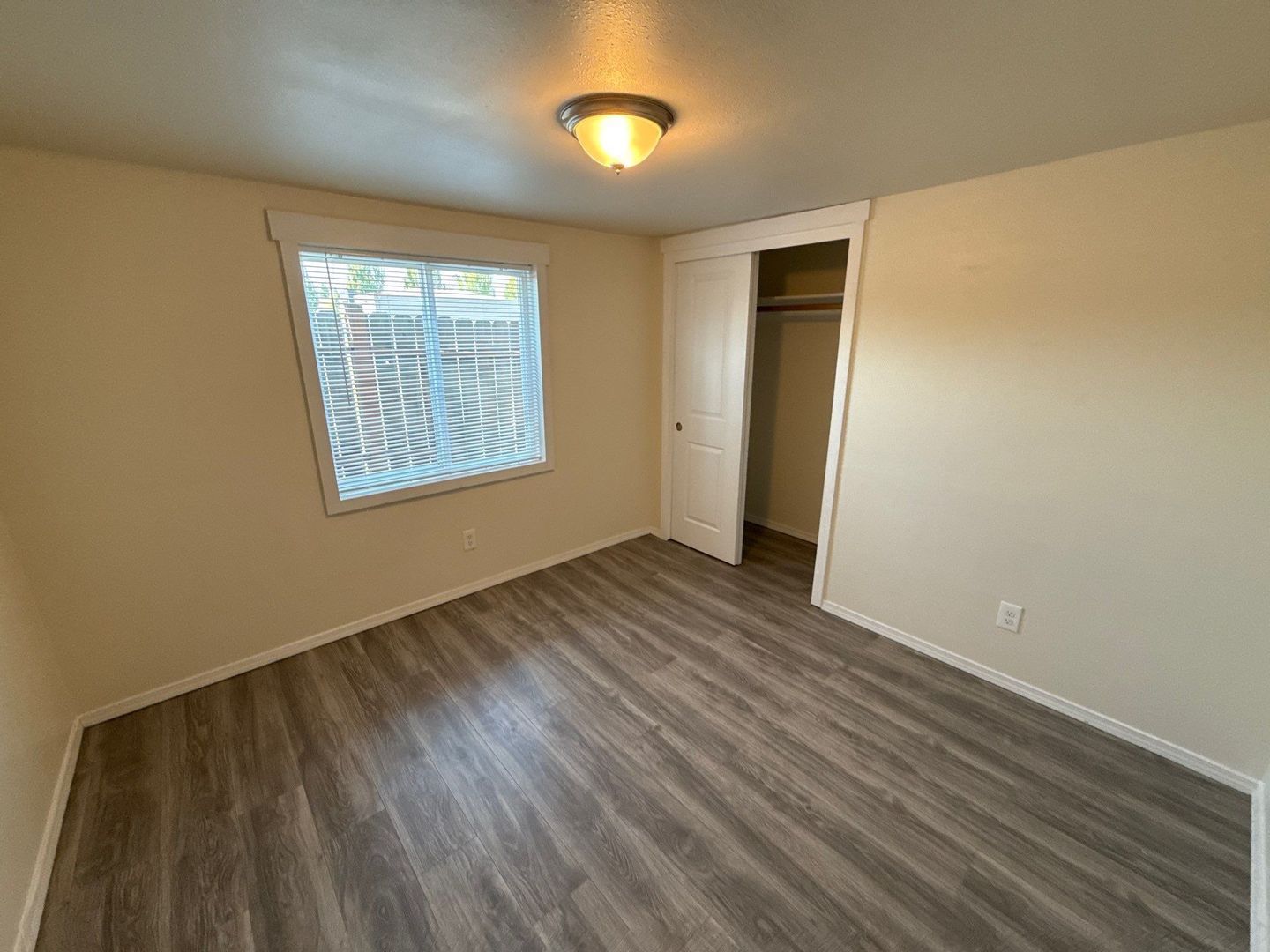 $1,145 First 3 Months NE Salem 2 Bed, 1 Bath Apartment, W/S/G Paid, W&D in Unit, AVAILABLE NOW! property image