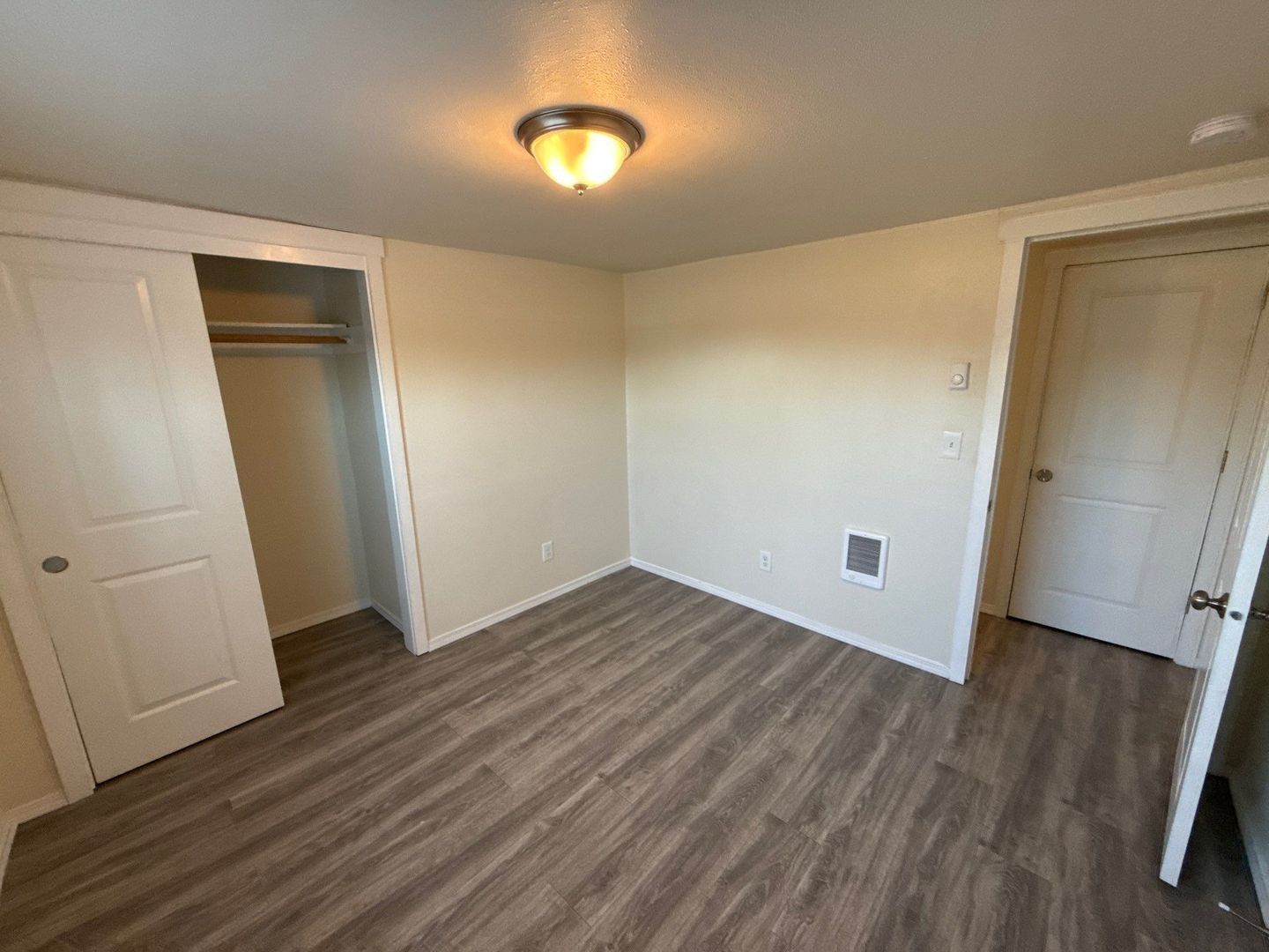 $1,145 First 3 Months NE Salem 2 Bed, 1 Bath Apartment, W/S/G Paid, W&D in Unit, AVAILABLE NOW! property image