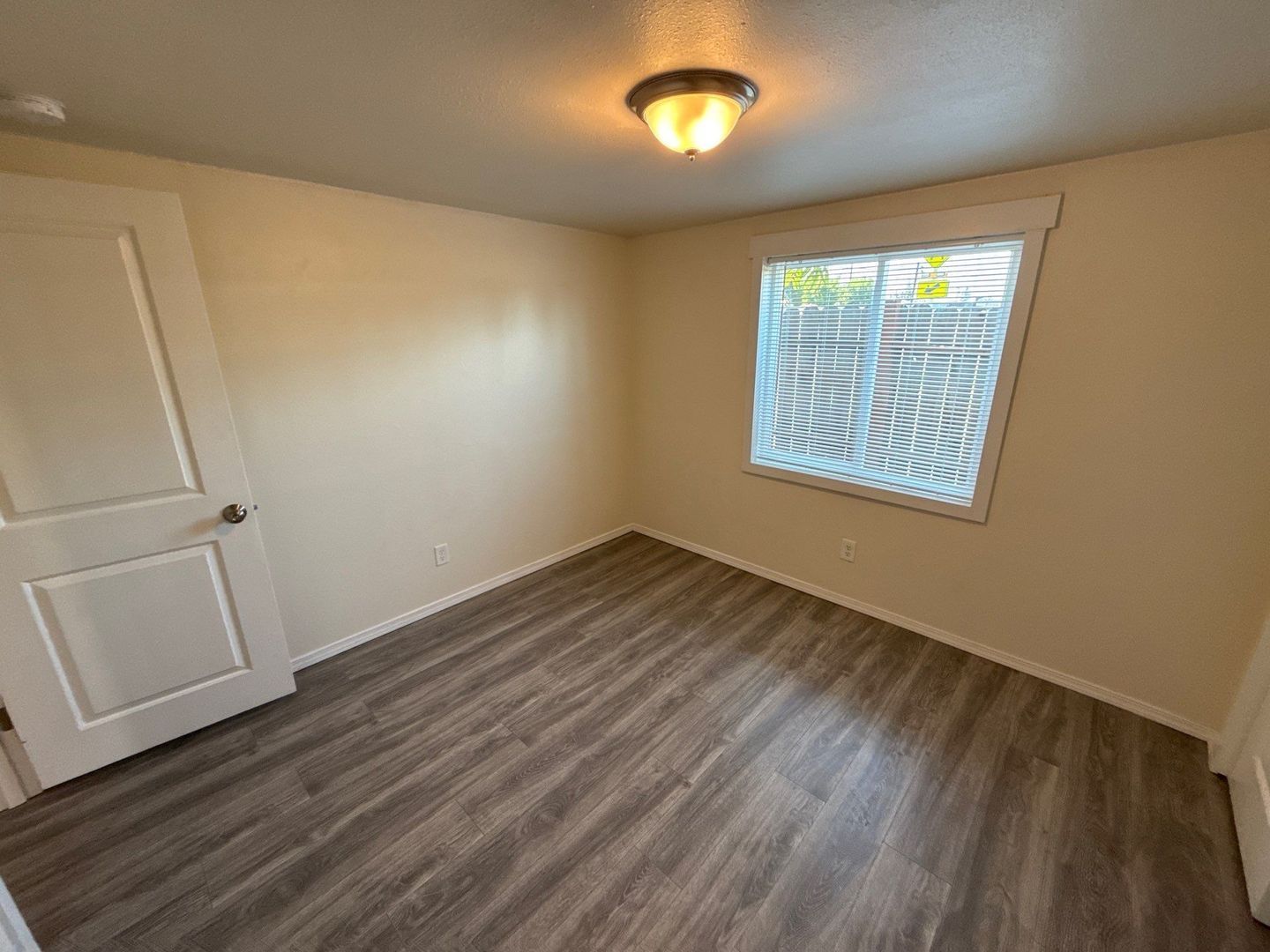 $1,145 First 3 Months NE Salem 2 Bed, 1 Bath Apartment, W/S/G Paid, W&D in Unit, AVAILABLE NOW! property image