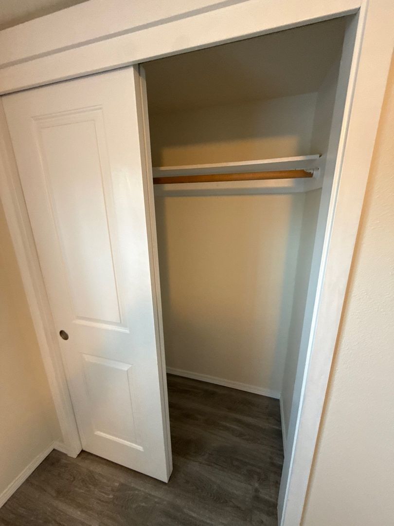 $1,145 First 3 Months NE Salem 2 Bed, 1 Bath Apartment, W/S/G Paid, W&D in Unit, AVAILABLE NOW! property image
