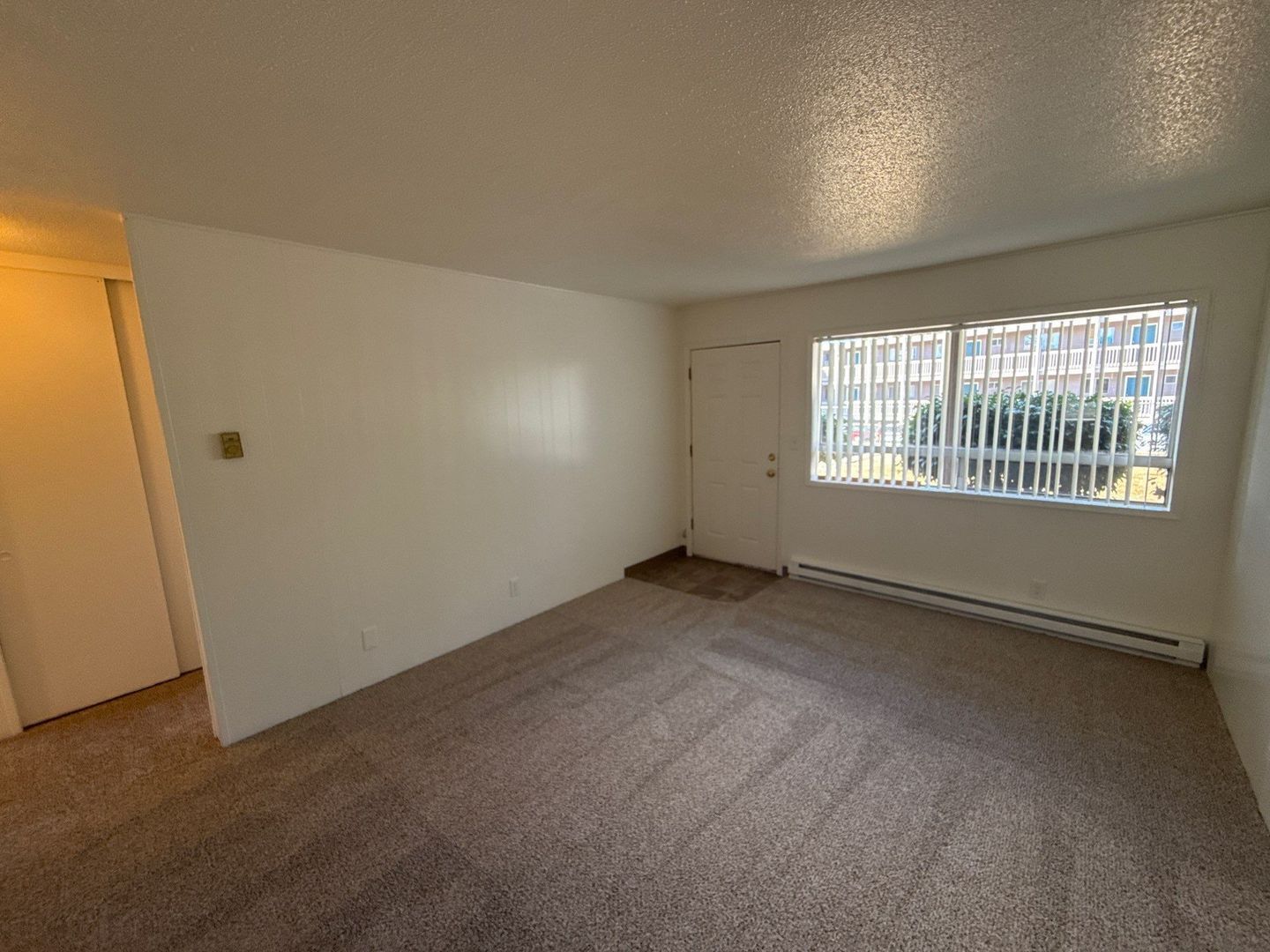$1,095 First 3 Months, SW Dallas 2 Bed 1 Bath 1st Floor Apartment, W/S/G Paid, AVAILABLE NOW! property image