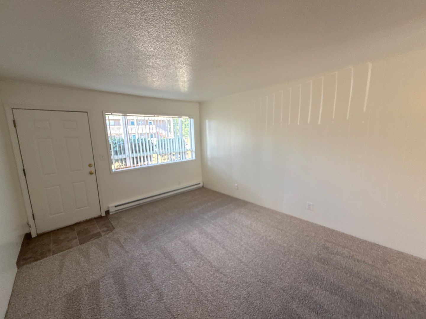 $1,095 First 3 Months, SW Dallas 2 Bed 1 Bath 1st Floor Apartment, W/S/G Paid, AVAILABLE NOW! property image
