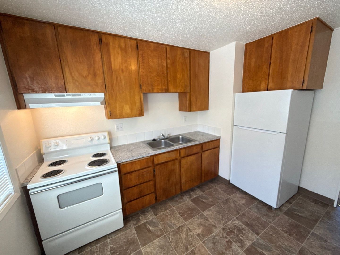 $1,095 First 3 Months, SW Dallas 2 Bed 1 Bath 1st Floor Apartment, W/S/G Paid, AVAILABLE NOW! property image