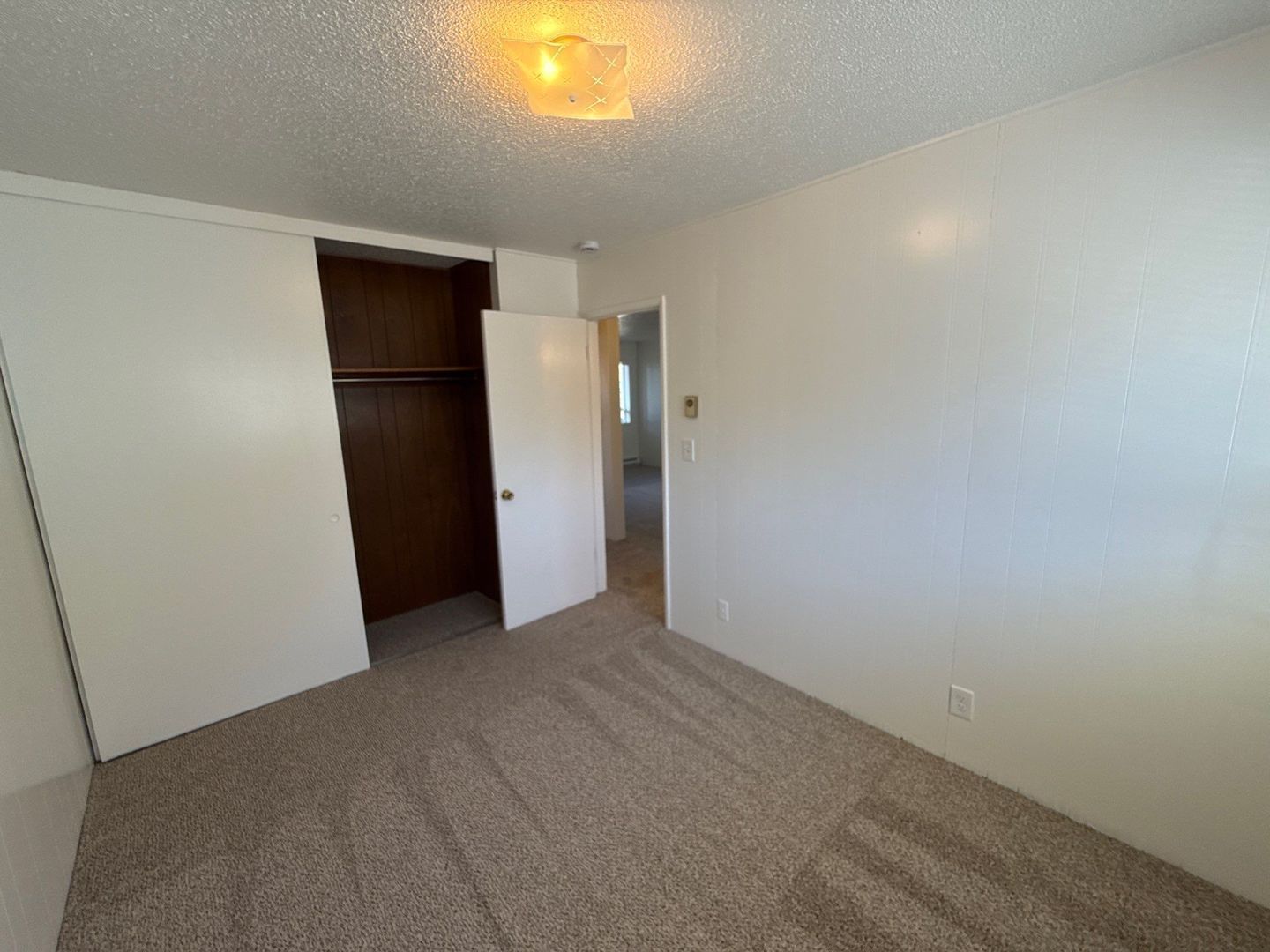 $1,095 First 3 Months, SW Dallas 2 Bed 1 Bath 1st Floor Apartment, W/S/G Paid, AVAILABLE NOW! property image