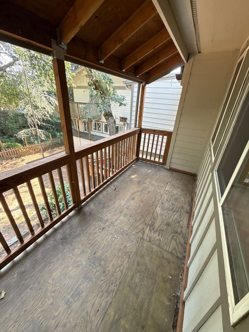 $1,025 First 3 Months, S Salem, 1 Bed, 1 Bath, 2nd Floor Apartment, Laundry On Site, AVAILABLE NOW! property image