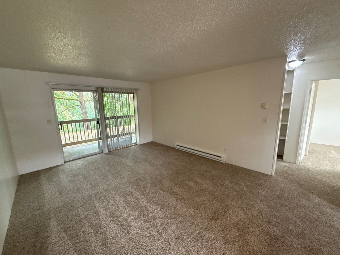 $1,095 First 3 Months, SW Dallas 2 Bed 1 Bath 1st Floor Apartment, W/S/G Paid, AVAILABLE NOW! property image