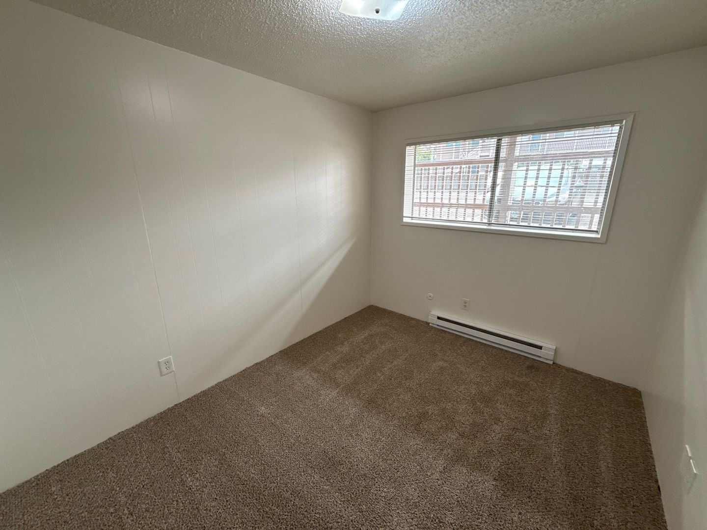 $1,095 First 3 Months, SW Dallas 2 Bed 1 Bath 1st Floor Apartment, W/S/G Paid, AVAILABLE NOW! property image
