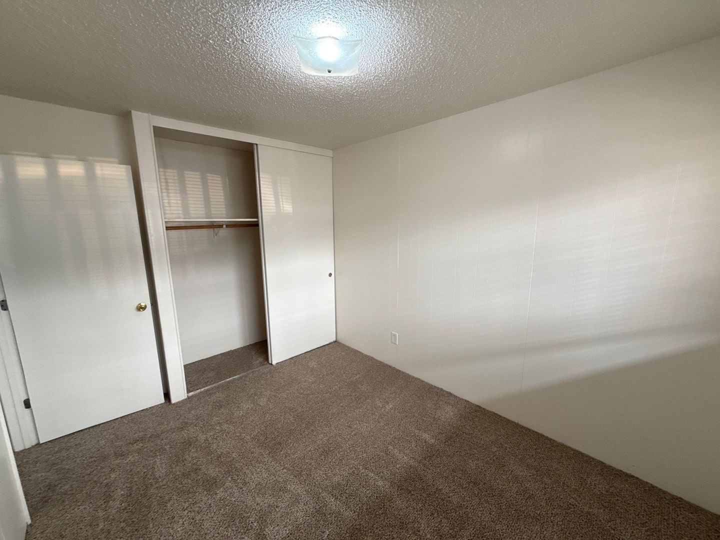 $1,095 First 3 Months, SW Dallas 2 Bed 1 Bath 1st Floor Apartment, W/S/G Paid, AVAILABLE NOW! property image
