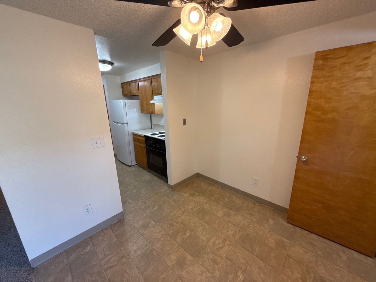 $1,145 First 3 Months, NW Salem 1 Bed, 1 Bath, Cottage, W/S/G Paid, W/D In Unit, AVAILABLE NOW! property image