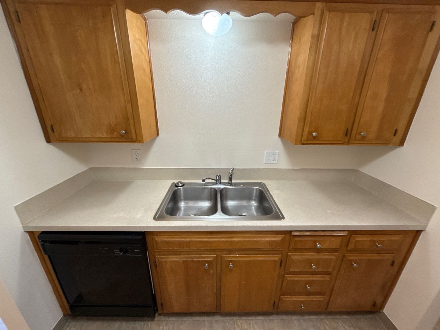 $1,145 First 3 Months, NW Salem 1 Bed, 1 Bath, Cottage, W/S/G Paid, W/D In Unit, AVAILABLE NOW! property image